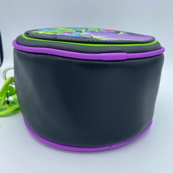 Disney Loungefly Oogie Boogie Glow In The Dark Crossbody Exclusive - Picture 6 of 9